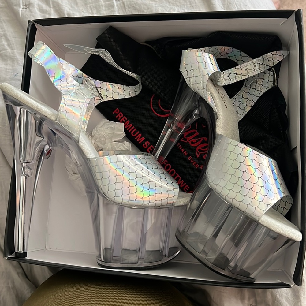 Pleaser heels